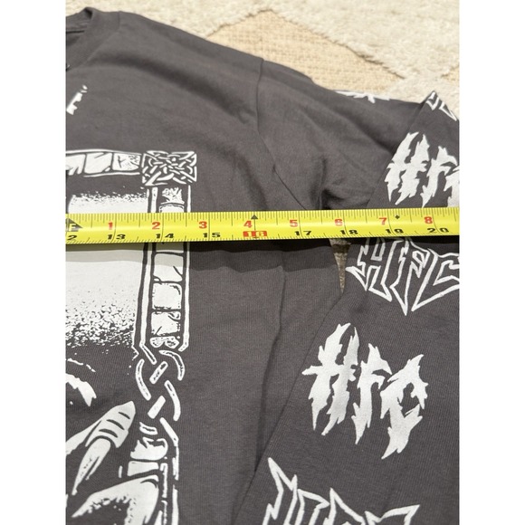 Hot Topic Hellfire Club Shirt Small Stranger Things Adult Unisex Shirt Sleeve - Picture 8 of 11